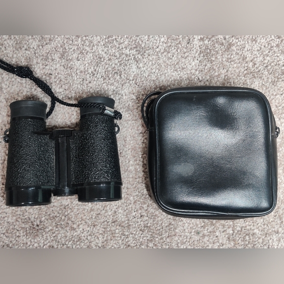 Vintage Binoculars with Case (4x30) - Picture 6 of 6